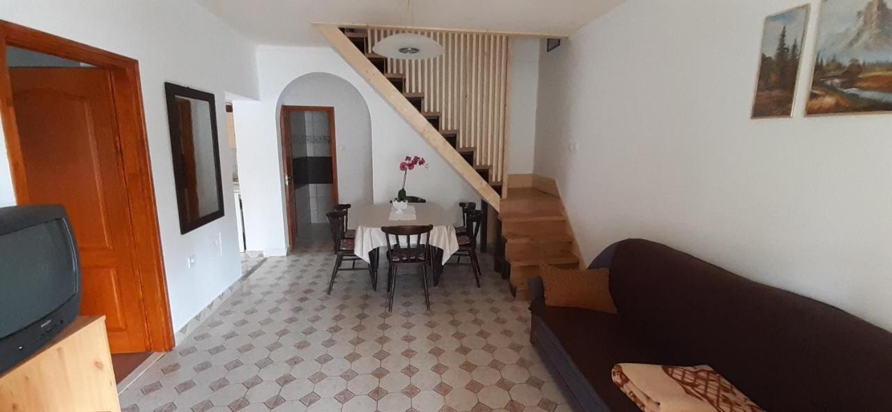 Villa Thomas Nyaralo Balatonmáriafürdő Exterior foto