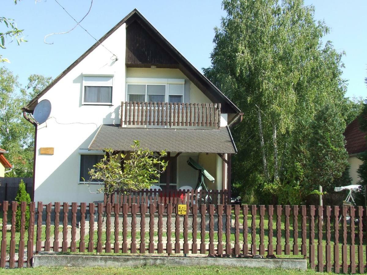 Villa Thomas Nyaralo Balatonmáriafürdő Exterior foto
